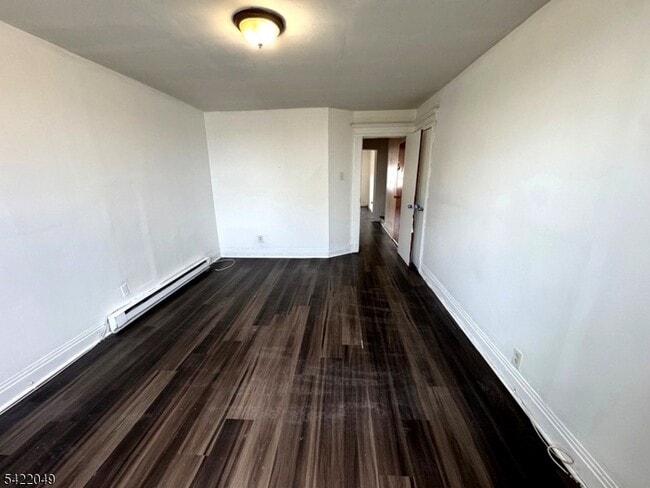 Building Photo - 19 N 7th St