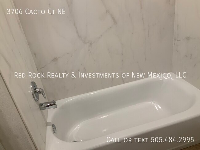 Building Photo - 3706 Cacto Ct