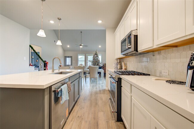 Building Photo - 12202 Bell County Ct