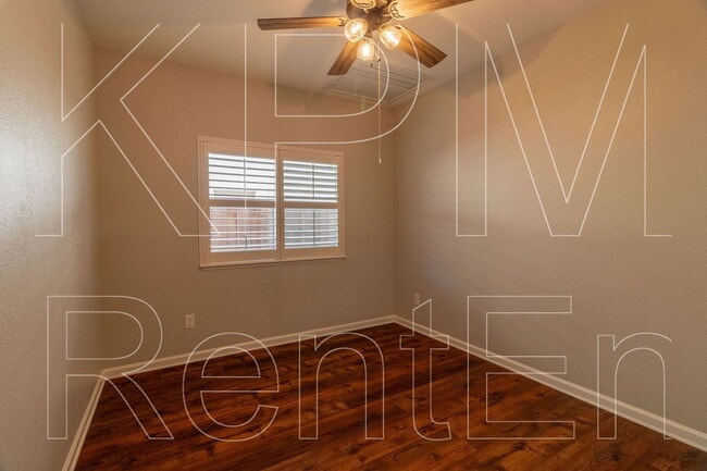 Building Photo - 10314 Creek Trail Cir