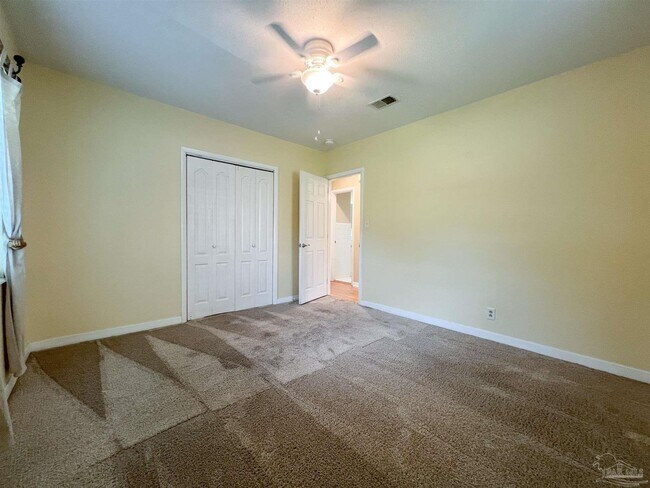 Building Photo - 2115 Summit Blvd
