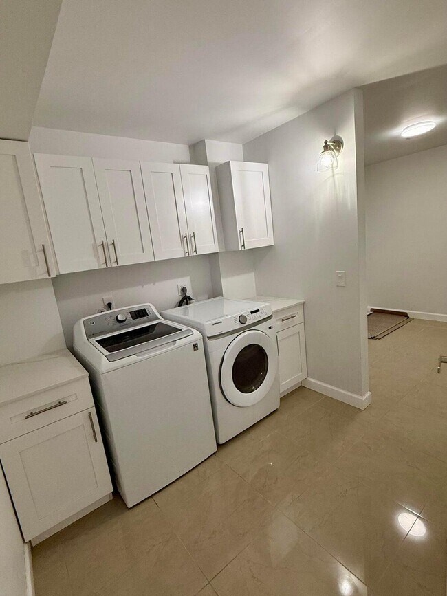 Building Photo - 3501 Village Blvd