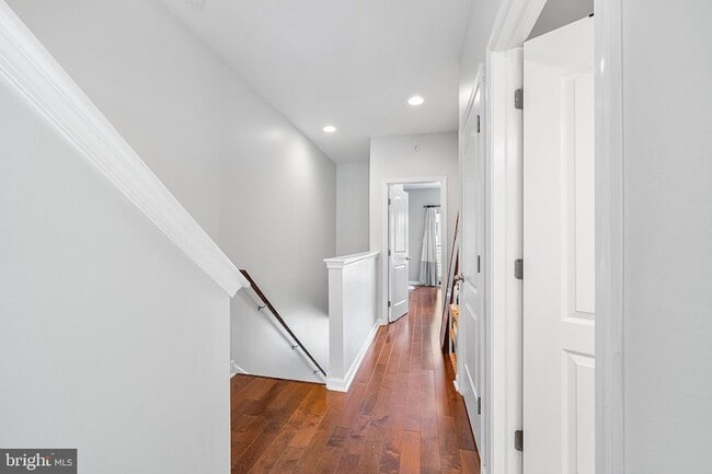 Building Photo - 1333 N Howard St