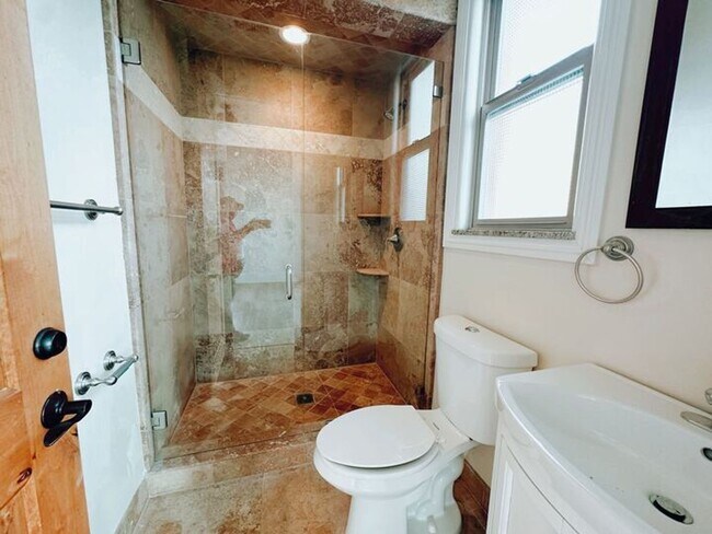 Building Photo - Palacial 6 Bed in Olde Carlsbad with Ocean...