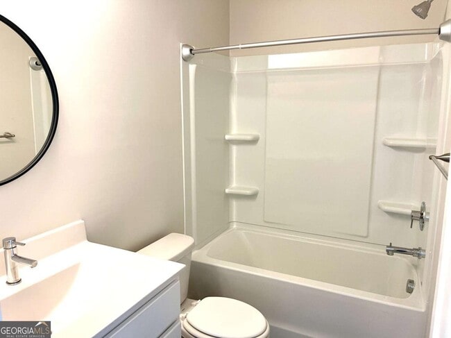 Building Photo - 1290 Zephyr Blvd SE