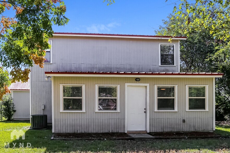 Building Photo - 7513 Cinnamon Lakes Dr