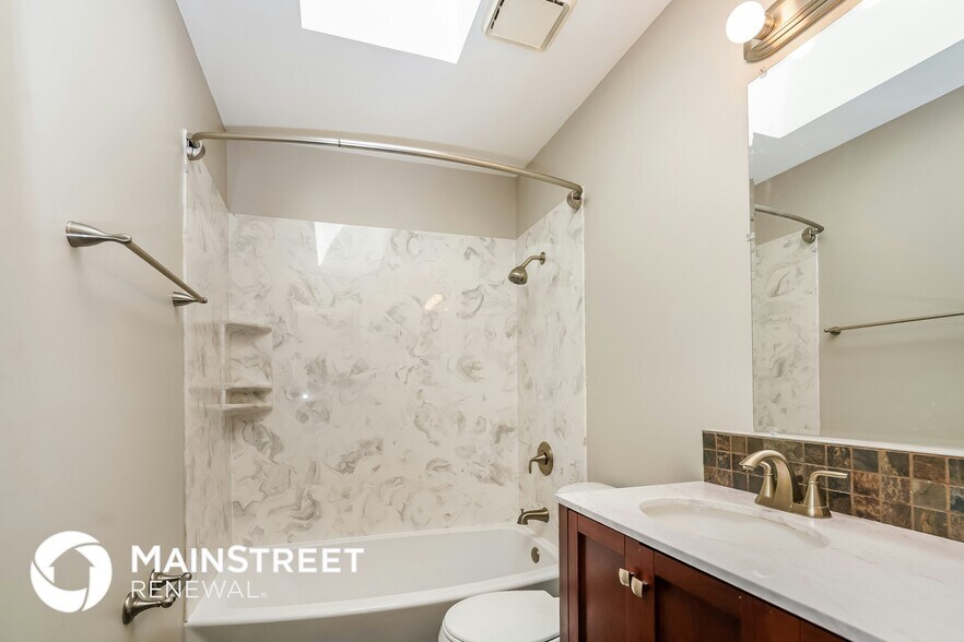 Building Photo - 14415 Quiet Cove Ct