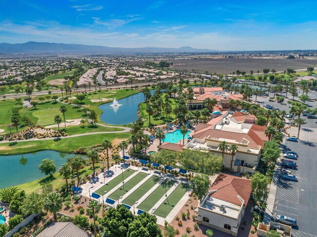 Building Photo - 40856 Calle Desierto