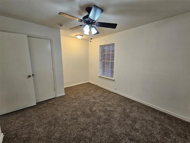 Building Photo - 2220 Eastwood Dr