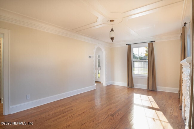 Building Photo - 1225 Landon Ave