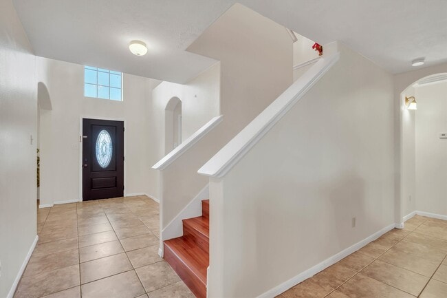 Building Photo - 14130 Magnus Ln