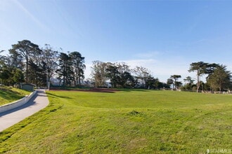 Building Photo - Large Private Bedroom in Sunset / Parkside near McCoppin Square and Taraval Corridor