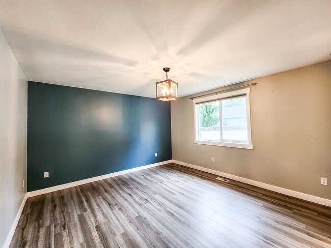 Building Photo - Arlington Rambler - 3bd/2ba