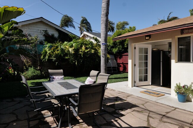 Primary Photo - 2207 Glyndon Ave