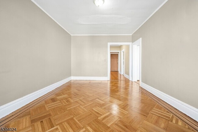 Building Photo - 2 Washburn Pl