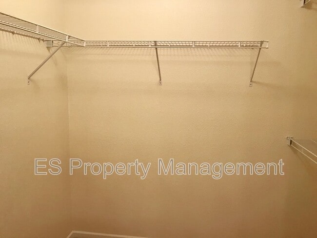 Building Photo - 10264 Cumberland Pointe Blvd