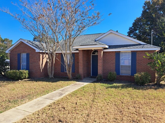 Building Photo - 844 Brookland Curv