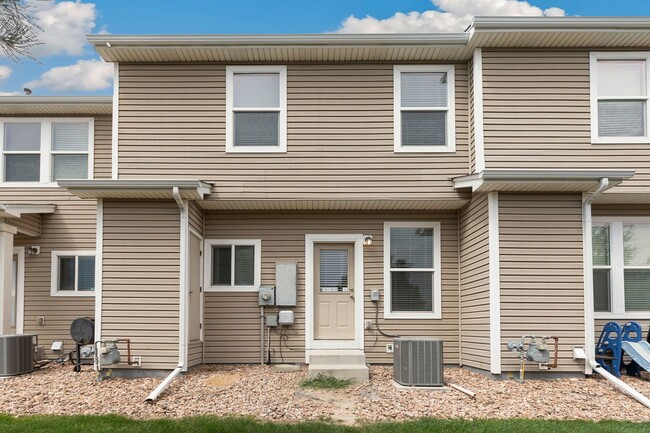 Building Photo - 7475 Countryside Grove
