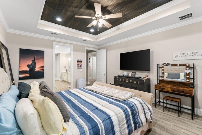 Building Photo - 106 Hibernate Way