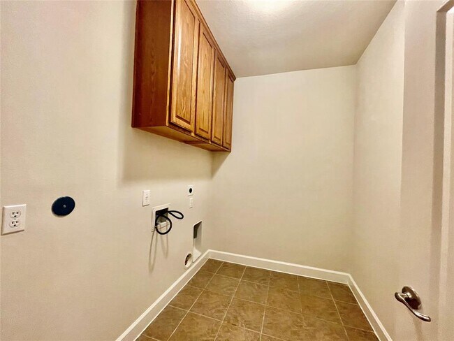 Building Photo - 811 Admiral Bay Ln