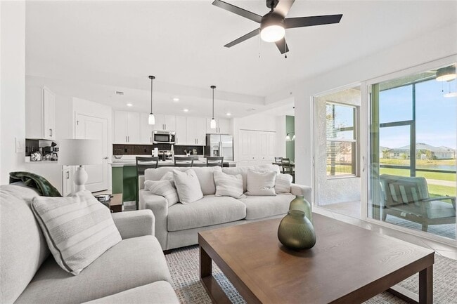 Building Photo - 19015 Scallop Lp