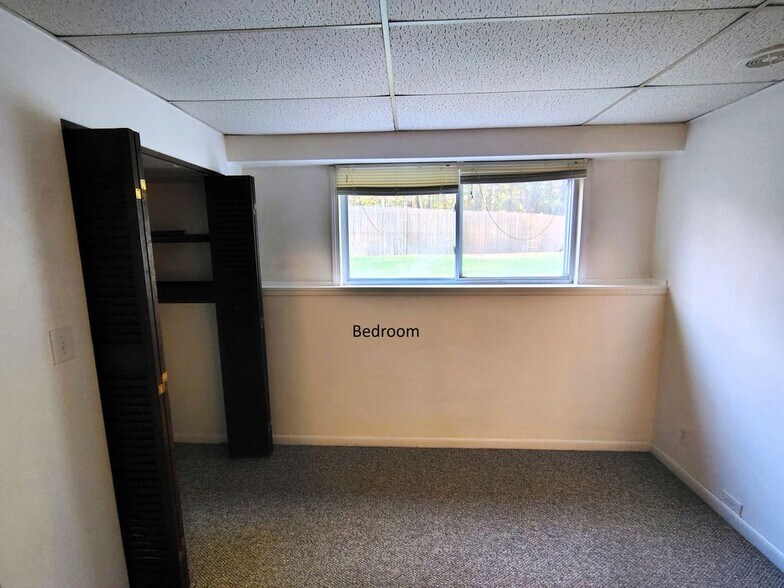 Building Photo - 124 Mammoth Rd