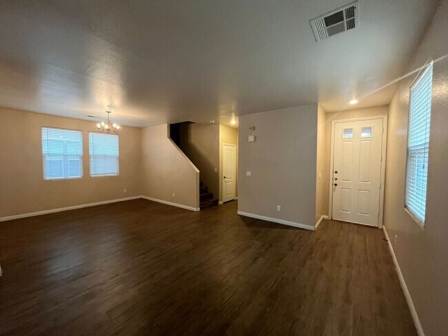 Building Photo - BEAUTIFUL 3 BEDROOM HOME IN THE VISTAS IN SUMMERLIN!
