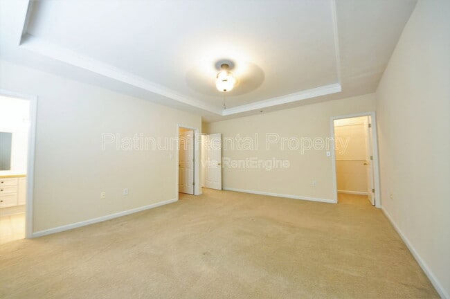 Building Photo - 1032 Whitshire Way
