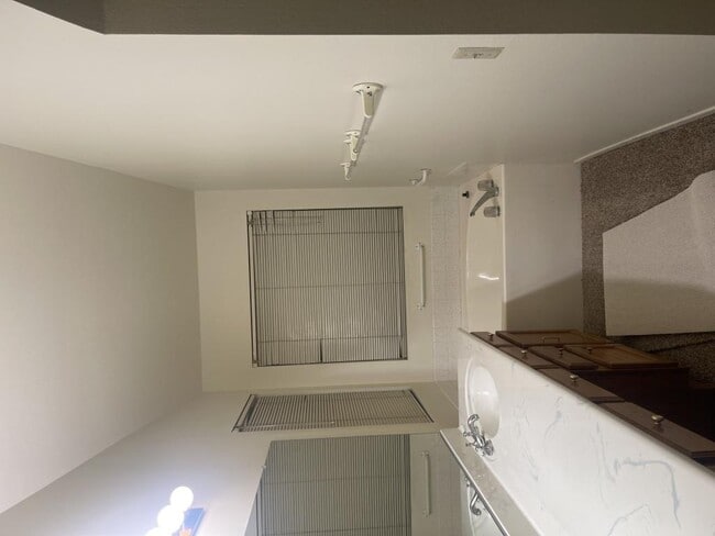 Building Photo - 26173 Windemere Way