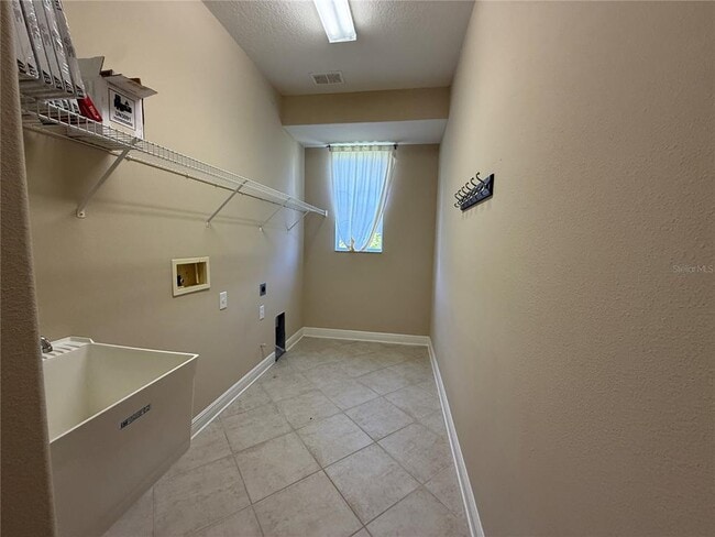 Building Photo - 1754 Fircrest Ct