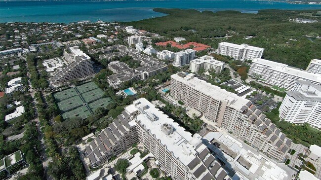 Building Photo - 251 Crandon Blvd