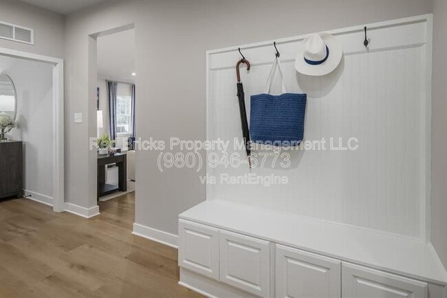 Building Photo - 1824 Giana Ln