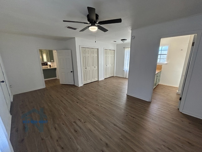 Building Photo - 502 Jefferson Pl