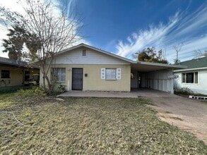 Building Photo - 920 S Wilson St