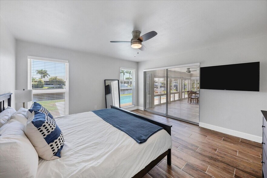 Building Photo - 510 Matares Dr
