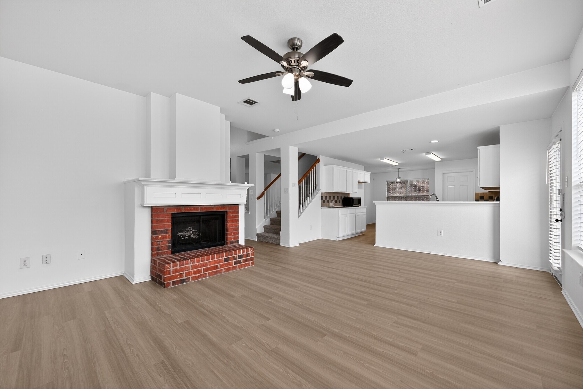 Building Photo - 2125 Elm Falls Pl