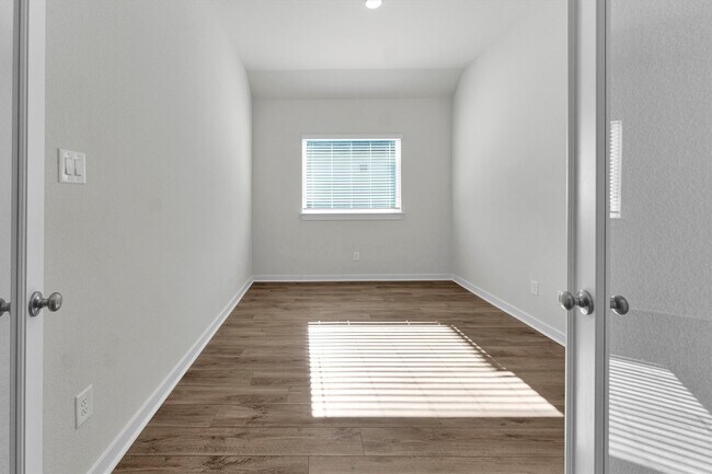 Building Photo - 16030 Copper Skies Wy