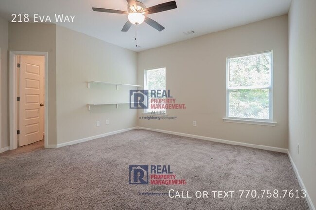 Building Photo - 218 Eva Wy