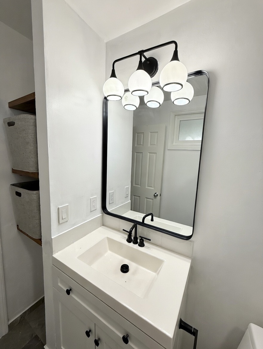 Building Photo - 74-5051 Malia Pl