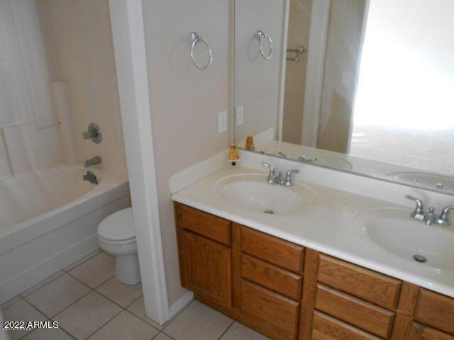 Building Photo - 7459 E Natal Ave