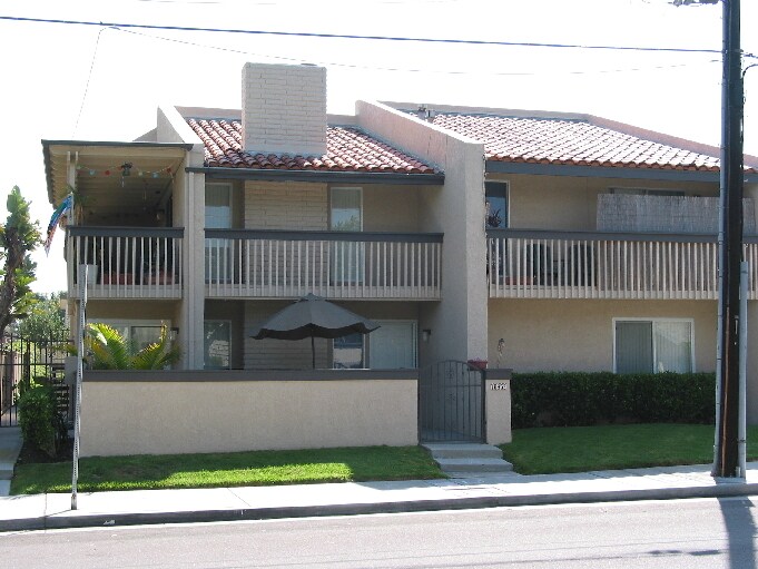 Building Photo - 16852 Sims Ln