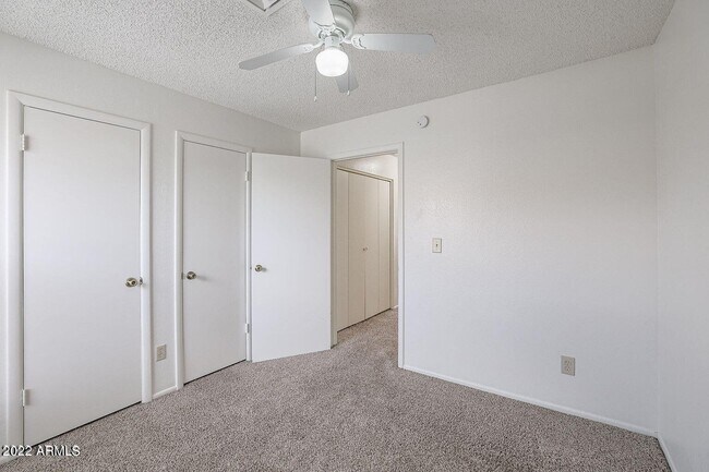 Building Photo - 7320 W Krall St