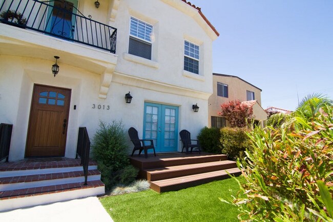 Building Photo - 3013 Somerset Dr