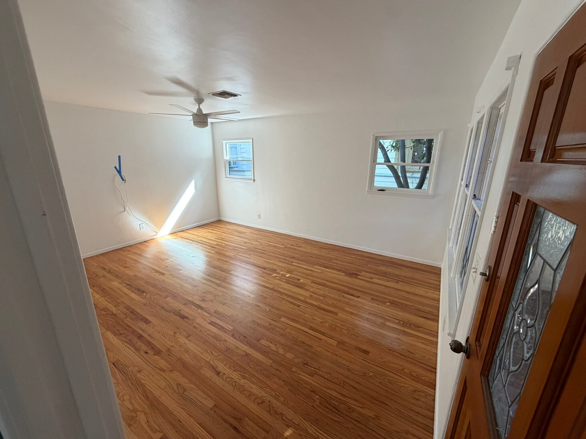 Building Photo - 118 Breeze Ave