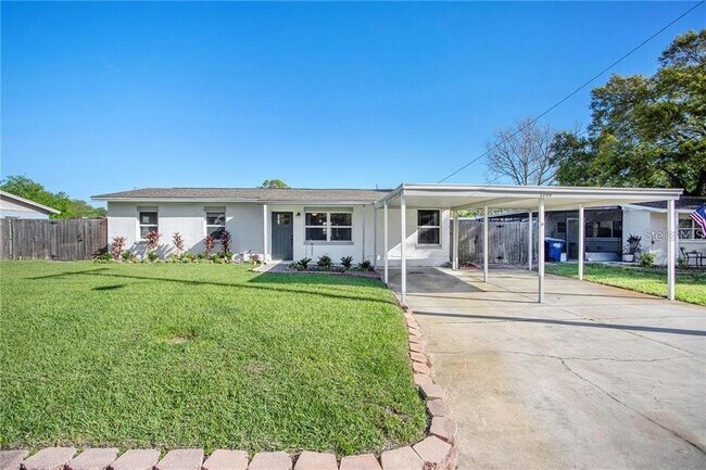 Primary Photo - 3209 W Tyson Ave