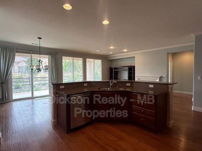 Building Photo - 1265 Walking Stick Way