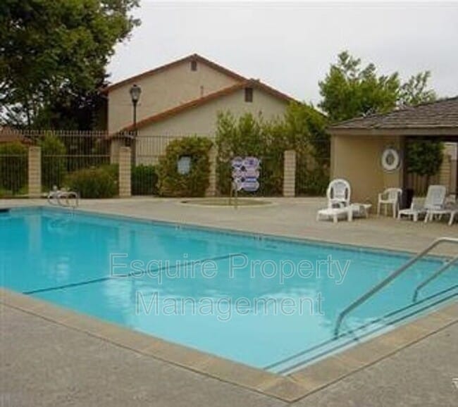 Building Photo - 3163 Kelp Ln