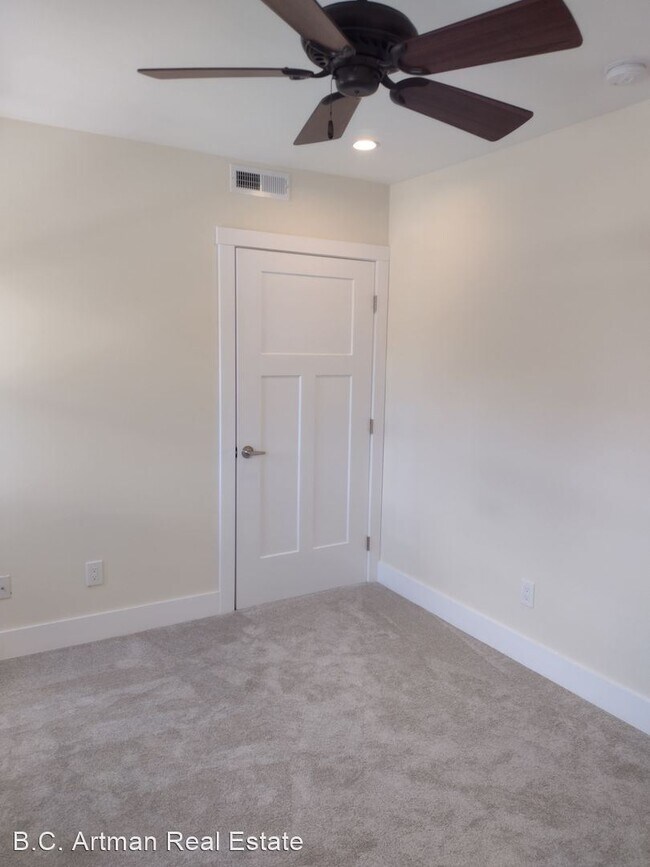 Building Photo - 3 br, 2 bath House - 259 Dunseith Street