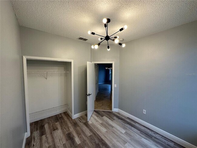 Building Photo - 14572 Laguna Beach Cir