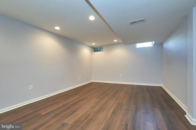 Building Photo - 44242 Frogtown Way